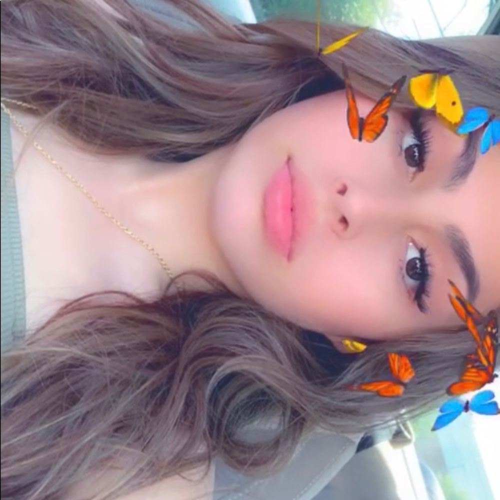 Meet your Posher, Veronica